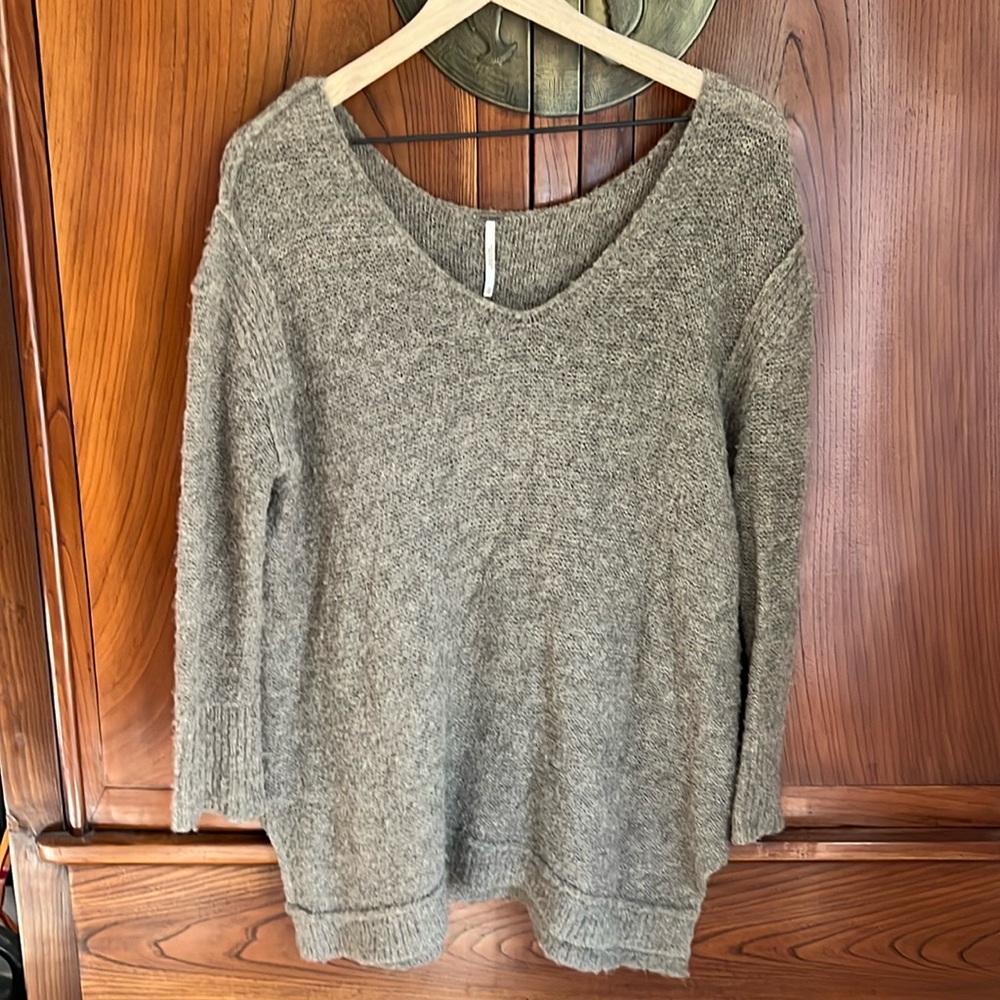 Oversized brown Free People sweater